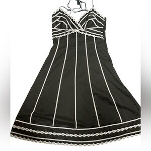 White House Black Market Women’s 6 Black halter Dress W Embroidered Trim Piping